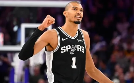 Giannis Injury Opens Ideal Trade Opportunity for Spurs