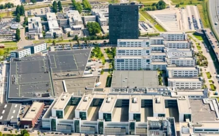 ASML Achieves Record Revenue, Expects Continued Growth