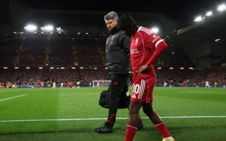 Injury Forces Jeremie Frimpong Off Early in Qarabag Match