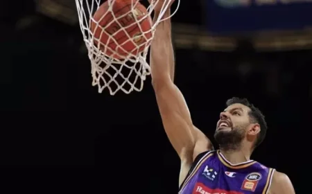 Kings Dominate Hawks, Secure Spot in NBL’s Top Two
