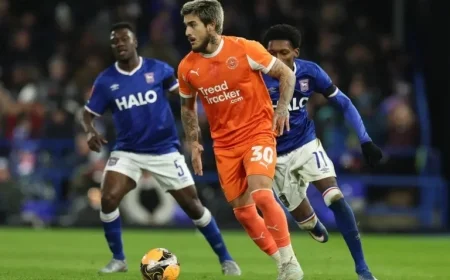 West Brom Progresses in Loan Negotiations for Crystal Palace Wing-Back