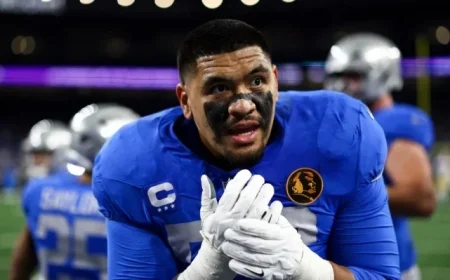 Penei Sewell Nominated for NFL’s Inaugural Best Offensive Lineman Award