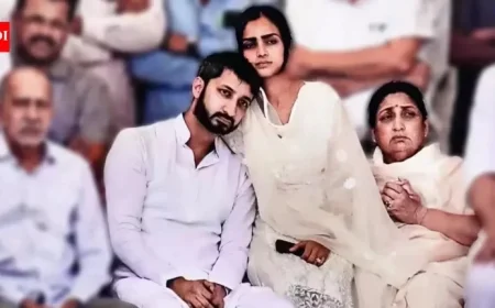 NCP Leaders Push for Sunetra Pawar as Deputy CM; Sons Eye Bypoll Fight