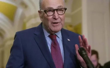 Senate Democrats, White House Reach Deal to Prevent Shutdown, Continue ICE Talks