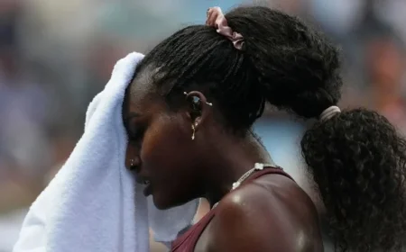 Australian Open: Spectators and Players Combat Intense Heatwave