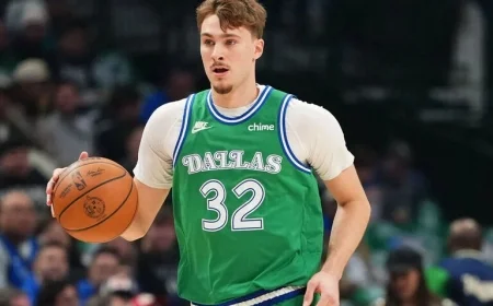 Teenager Flagg Breaks NBA Single-Game Scoring Record