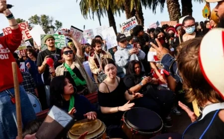 SF Shuts Down as Businesses and Students Join National ICE Protest