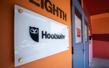 Hootsuite CEO Addresses Backlash on U.S. Homeland Security Contract