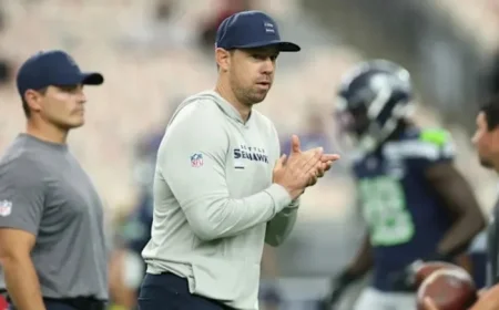 ESPN’s Schefter, Fowler Disagree on Kubiak’s Future with Raiders