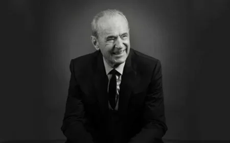 Francis Rossi Struggles to Recapture Band’s Iconic Sound on ‘The Accidental’