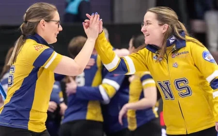 Sturmay, Black Reach Page Playoffs in Scotties Tournament of Hearts