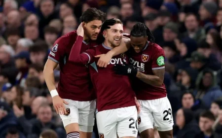 Gary Neville Praises West Ham Star for Dominating Chelsea in First Half