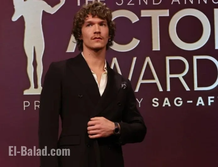 Connor Storrie Designs Suit for Ilya Fans