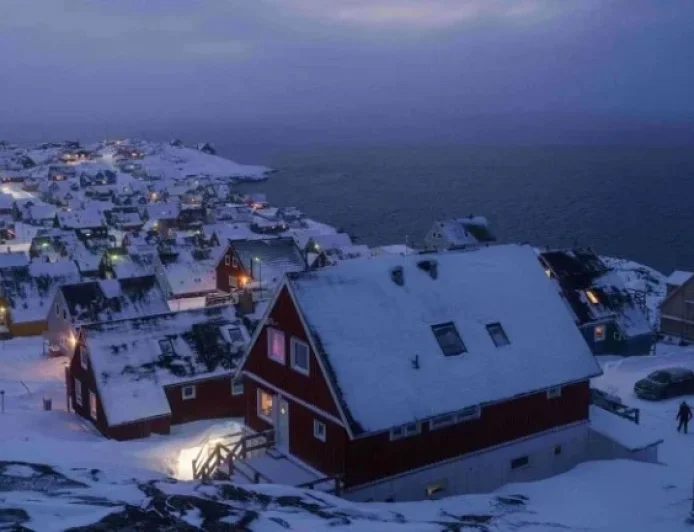 Trump Insists on U.S. Control Over Greenland as Non-Negotiable