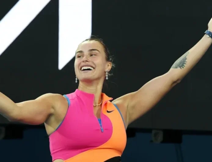 Sabalenka Defeats Wildcard as Federer and Laver Watch