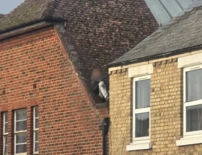 Oxford Road Closed: Man Spotted on Cowley Road Roof Causes Emergency