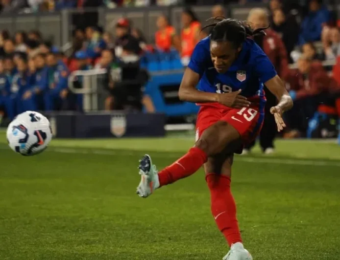USWNT Star Crystal Dunn Retires from Soccer at 33