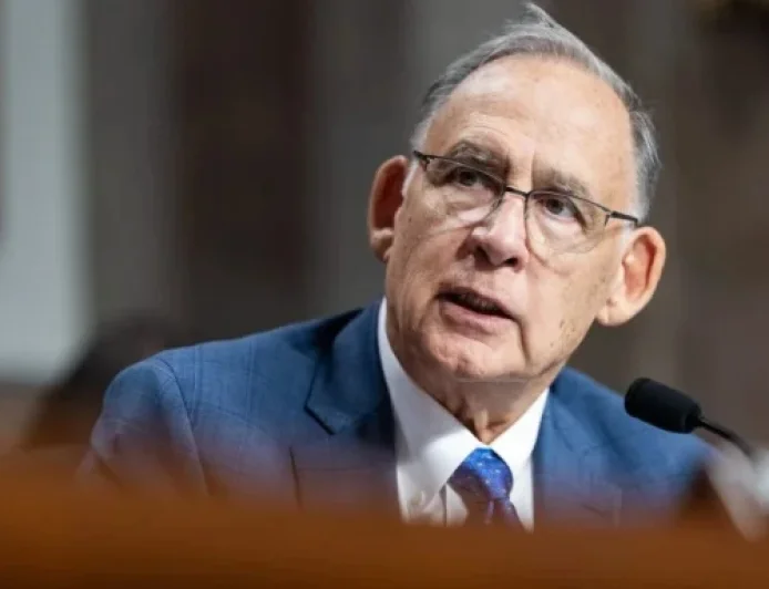 Senate Advances Landmark Crypto Bill; Democrats Demand ‘Gryfto’ Rules for Trump Conflict Prevention