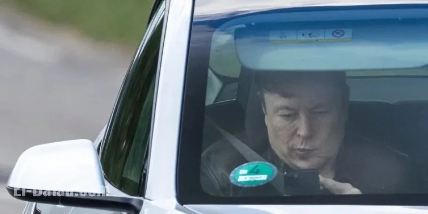 Tesla Share Sales Suggest Challenging Year-End for Investors