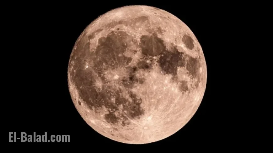 Moon Phase on January 1: Discover Today’s Lunar Appearance