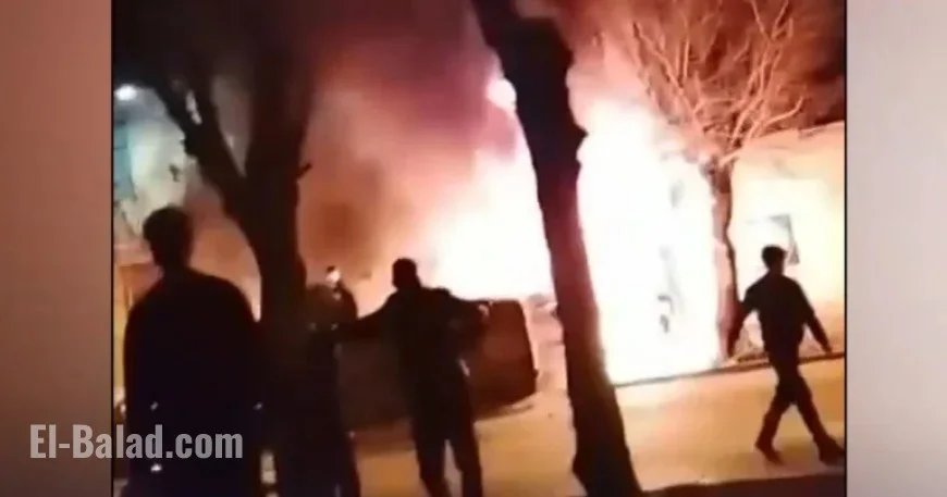 Trump Vows U.S. Intervention if Iran Targets Peaceful Protesters