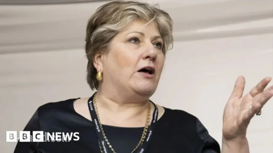 Senior Labour MP Condemns US Actions in Venezuela as Illegal