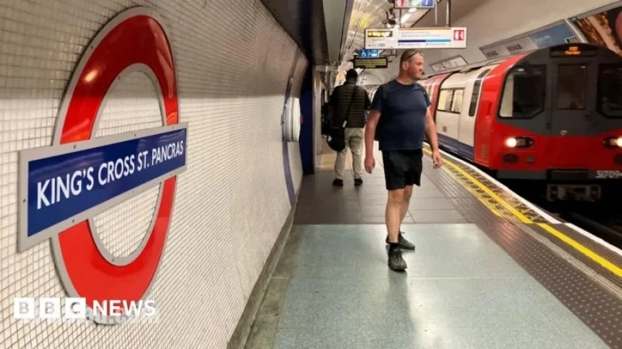 Northern Line via Bank Closes Weeknights at 22:00