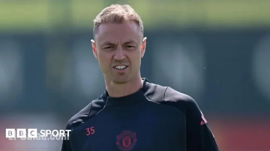 Jonny Evans to Assist Interim Boss Fletcher at Manchester United
