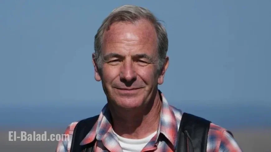 Robson Green Stuns with Unseen 90s Photo from Forgotten Role