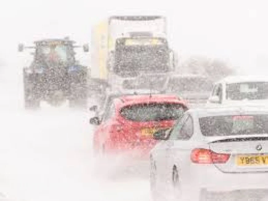 UK Issues Ice Warnings; Heavy Snow Predicted for Scotland