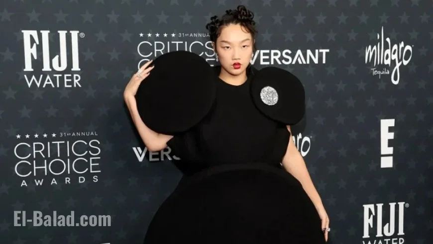Audrey Nuna Skillfully Dodges Wardrobe Malfunction at Critics Choice Awards