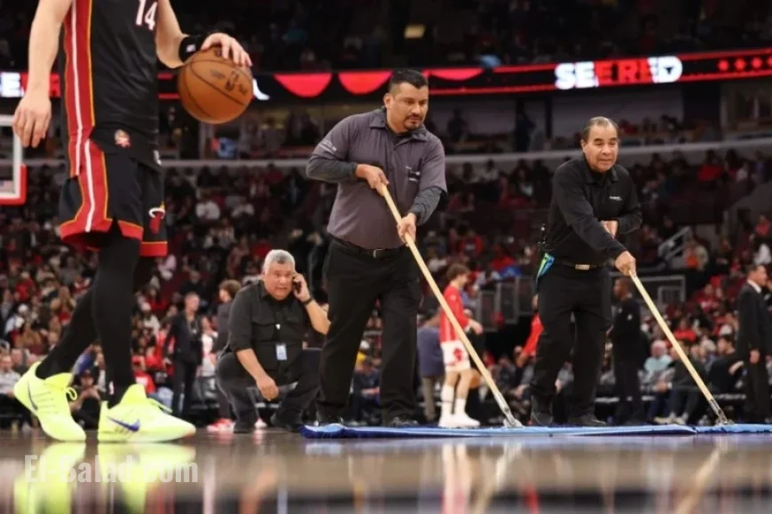 Condensation Halts Bulls-Heat Game at United Center