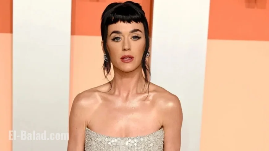 Katy Perry Shares Intimate Holiday Photos with Justin Trudeau and Orlando Bloom