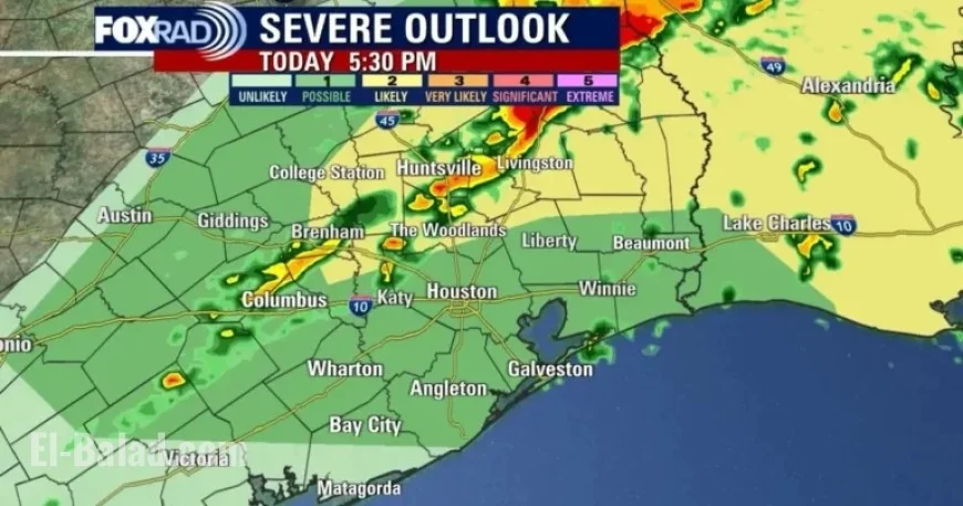 Houston Braces for Friday Storms as Cold Front Advances