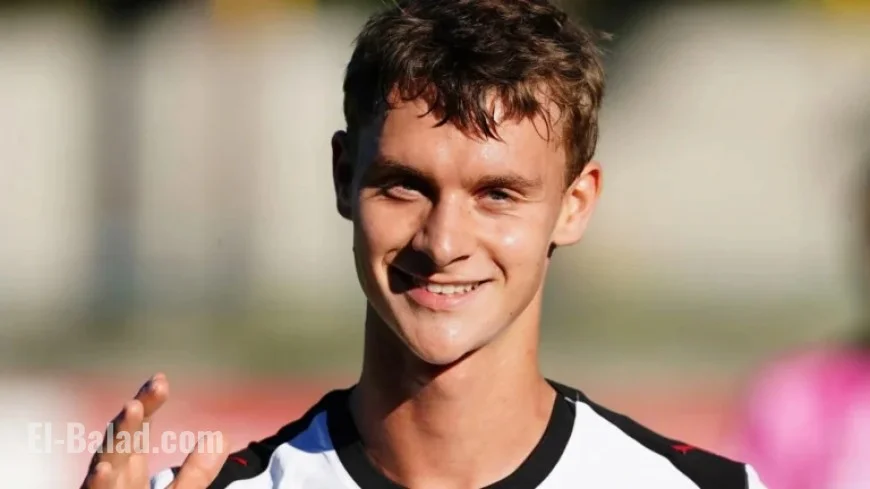 Zlatan Ibrahimovic’s Son Maximilian, 19, Negotiates Transfer from AC Milan