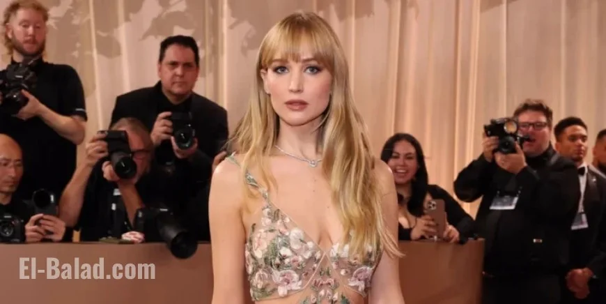 Jennifer Lawrence Dazzles in Bold Sheer Dress at 2026 Golden Globes