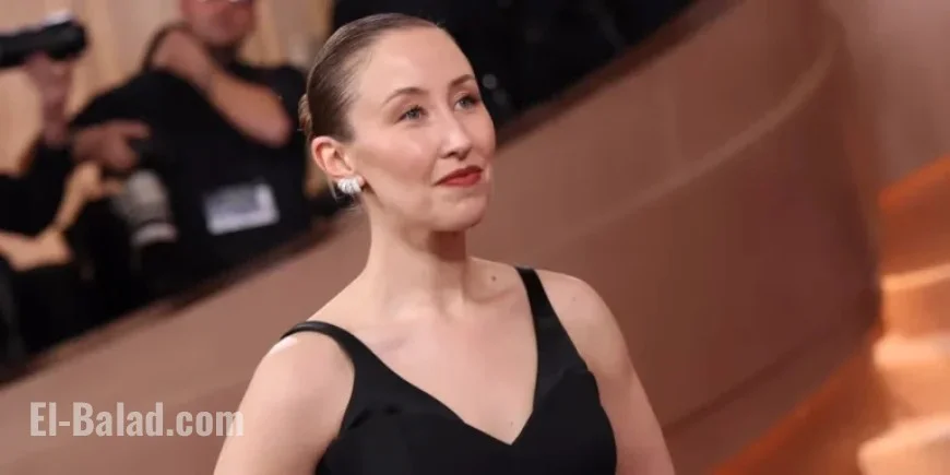 Erin Doherty Shines in Louis Vuitton at 2026 Golden Globes