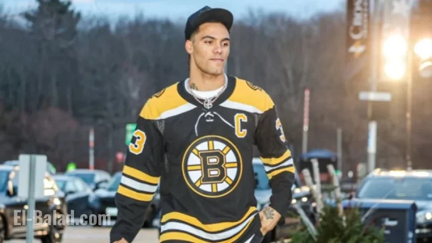 Patriots’ Gonzalez Wears Chara Jersey to Playoff Game