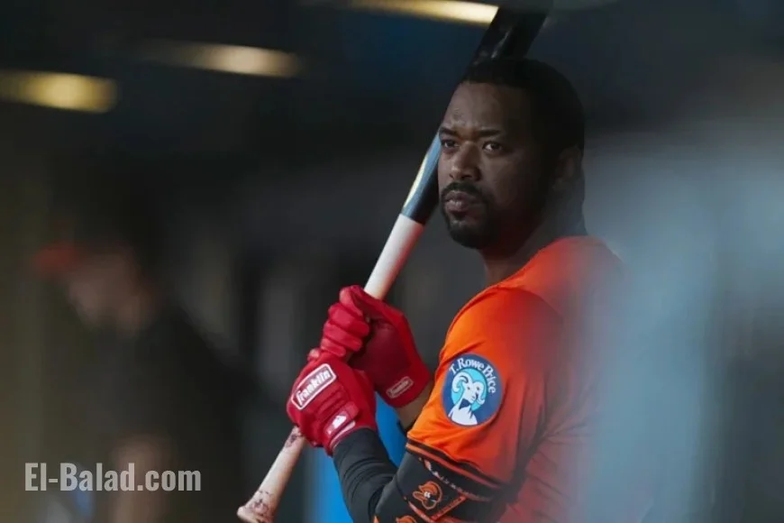 Blue Jays Secure Eloy Jimenez on Minor League Contract