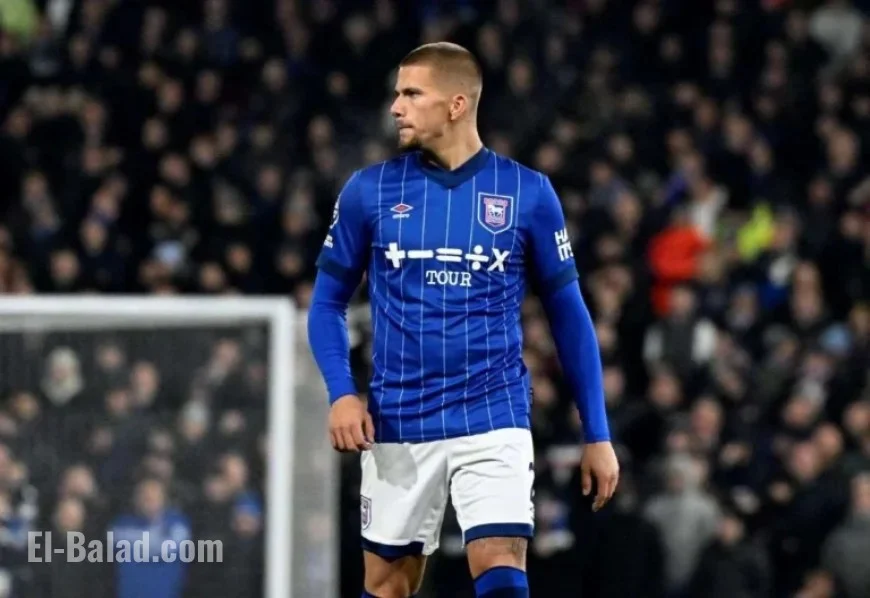 Charlton Negotiates Clarke Loan Transfer