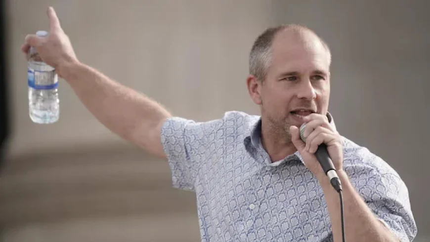 Manitoba Tories Suspend Board Member After Controversial ICE Shooting Comments