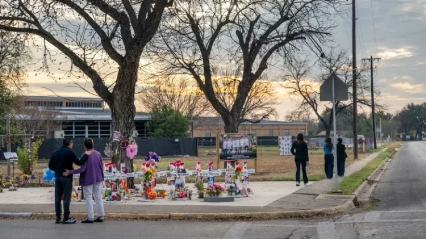 Uvalde Trial: Teacher Tearfully Recalls Fearing Death in School Massacre