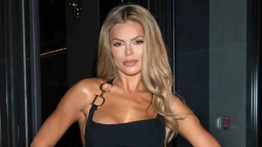 Brooks Nader Flaunts Natural Look in Bikini During Cabo Escape