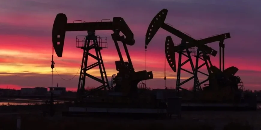 Analysts Warn Oil Price Shock Could Disrupt Markets and Economy