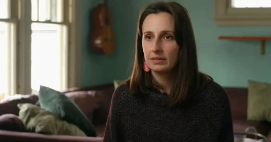 Woman Details “Desperate Crying” After Detainment Following ICE Agents in Minnesota