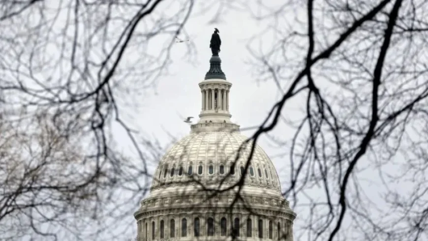 Senate GOP Blocks War Powers Limits on Trump Amid Venezuela Tensions