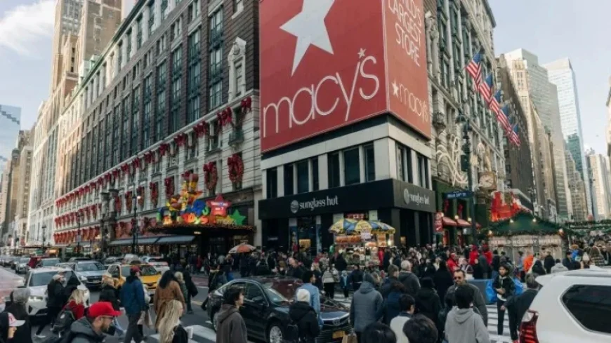 Macy’s Gains Momentum Amid Saks’ Bankruptcy