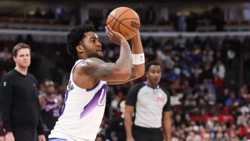 Brice Sensabaugh Breaks First Quarter Bench Scoring Record