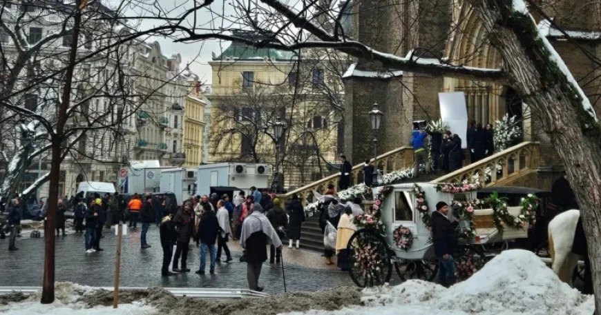 Netflix Films “The Age of Innocence” in Prague
