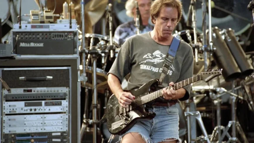 Exploring Bob Weir’s Timeless Laid-Back Fashion Style